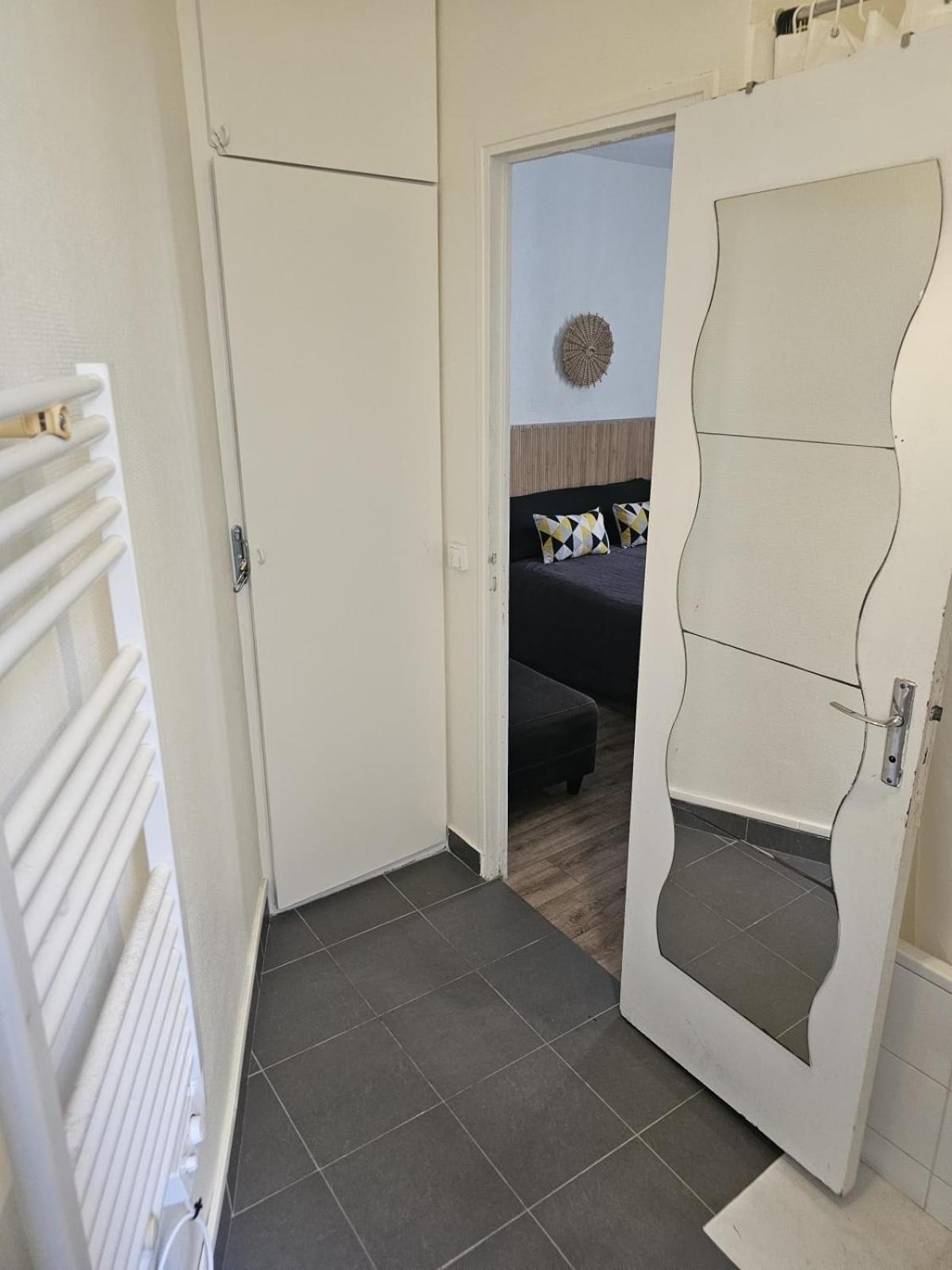 Cozy Apartment In The Heart Of The 10Th Paris Luaran gambar