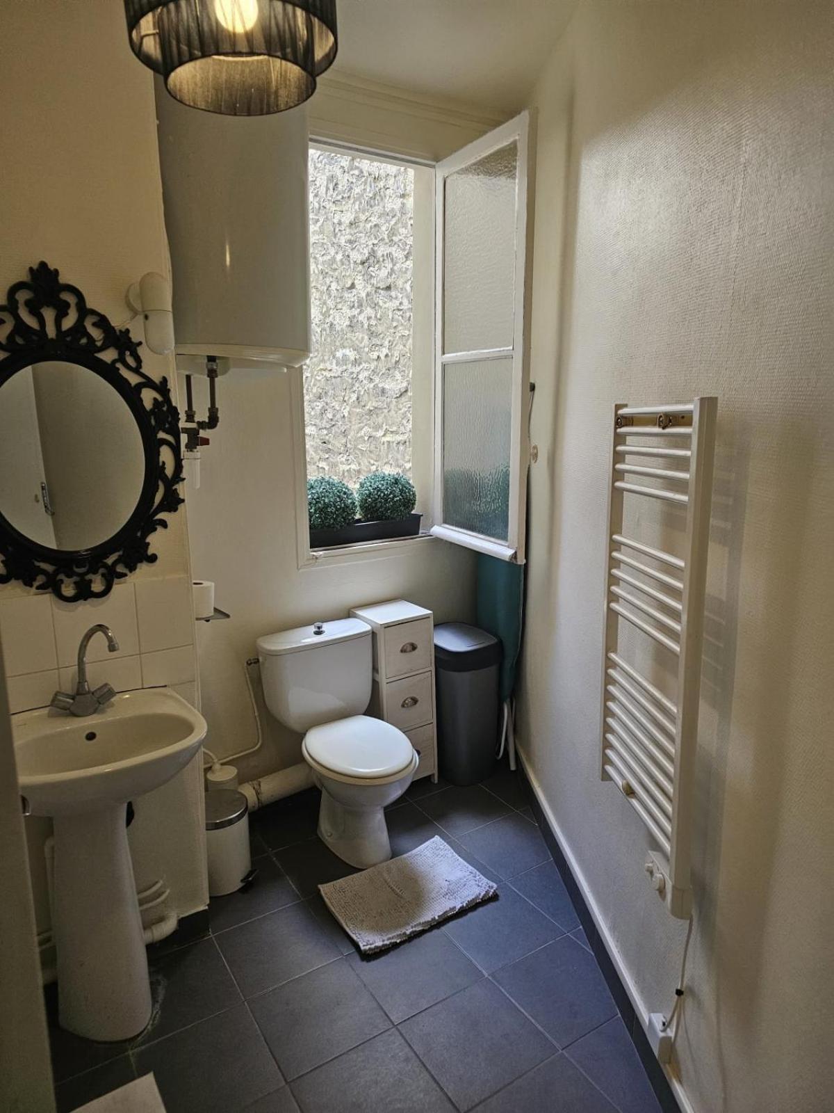 Cozy Apartment In The Heart Of The 10Th Paris Luaran gambar